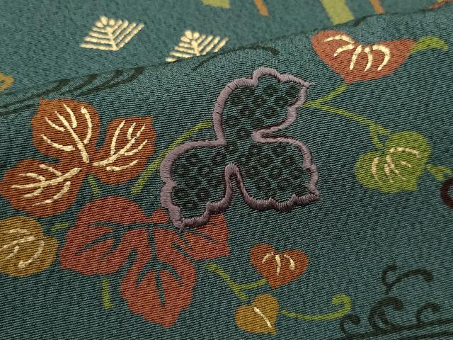 平和屋着物●訪問着　刺繍　舞蝶草花文　金彩　正絹　逸品　CAAW3808vf