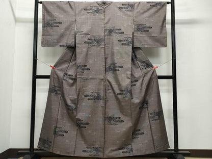 平和屋着物●本場大島紬　9マルキ　源氏車花文　正絹　逸品　CAAW3862vf