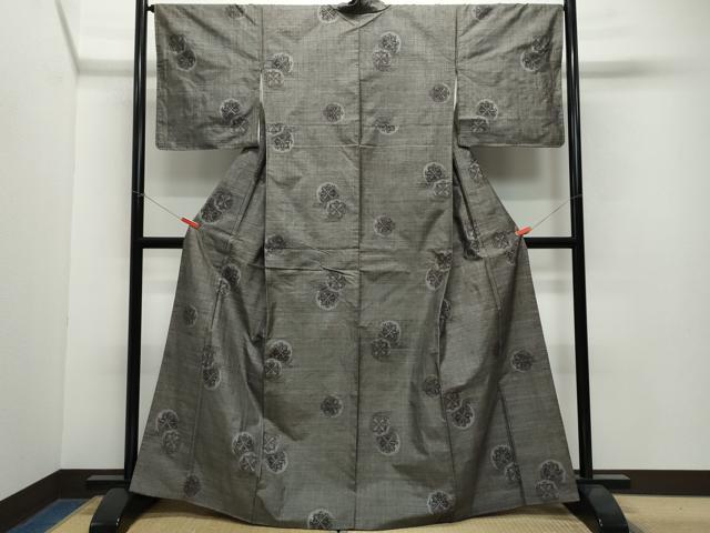 平和屋着物●本場大島紬　9マルキ　源氏車文　正絹　逸品　CAAW3984vf