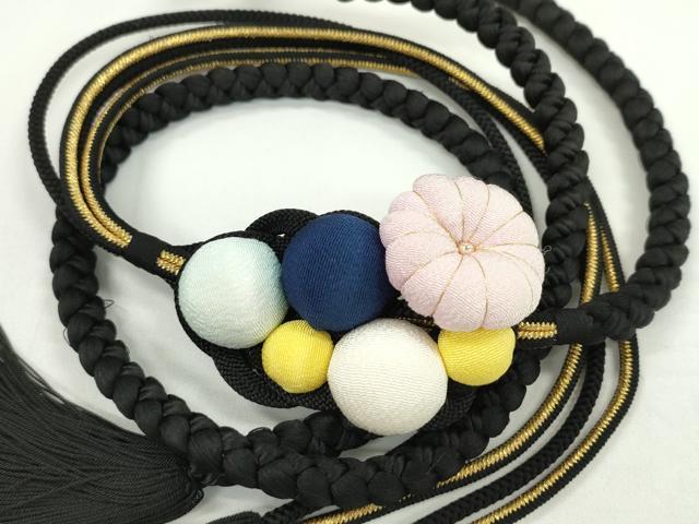 平和屋着物●和装小物　振袖用帯締め　ちりめん花飾り　菊　黒色　金糸　撚り房　逸品　未使用　CAAW4148ju