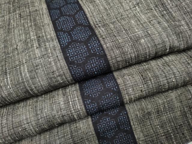 平和屋着物○本場結城紬 重要無形文化財 80亀甲 亀甲間道 正絹