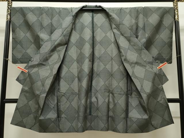 平和屋着物＃道中着　単衣　紬地　菱繋ぎ文　黒地　ロング丈　正絹　逸品　CAAW4813dy
