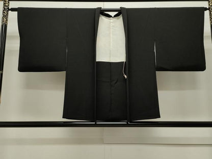 平和屋着物∞羽織 総刺繍 葡萄蔦の葉文 黒地 正絹 逸品 CAAW4815dy