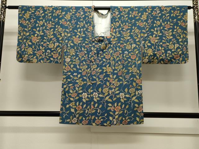 平和屋着物∞道行コート 草花文 鬼しぼ縮緬 正絹 逸品 CAAW4831dy