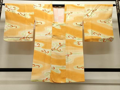 平和屋着物∞道行コート　地紋起こし　唐草文　暈し染め　正絹　逸品　CAAW4967dy