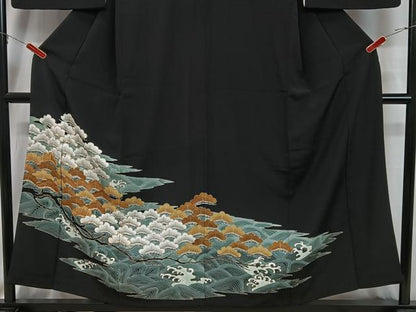 平和屋着物■豪華黒留袖 駒刺繍 浜松文 金彩 正絹 逸品 CAAW6158kb