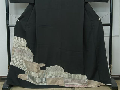 平和屋着物■豪華黒留袖　駒刺繍　籬吉祥文　金彩　正絹　逸品　CAAW6281kb
