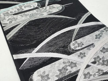 平和屋着物＊夏物 六通柄袋帯 エ霞芝草花文 黒地 銀糸 正絹 逸品 CAAW7021fb