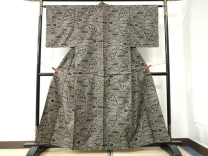 平和屋着物●本場大島紬 7マルキ 雲重ね遠山草花文 正絹 逸品 CAAW7203yc