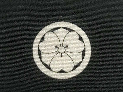 平和屋着物●豪華黒留袖　友禅　作家物　渡り橋風景草花文　　正絹　逸品　未使用　CAAW7208yc