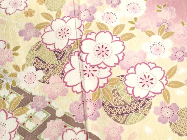 平和屋着物●豪華振袖　浜松毬舞桜文　暈し染め　金彩　正絹　逸品　CAAW7295yc