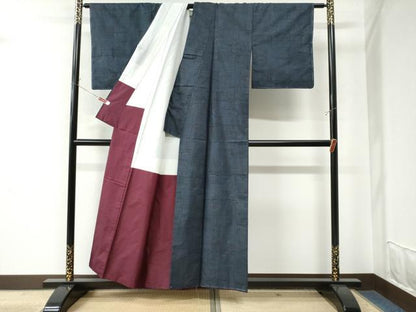 平和屋着物●本場大島紬 7マルキ 幾何学文様 正絹 逸品 未使用 CAAW7313yc