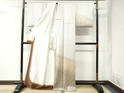 平和屋着物●訪問着　杢目絞り　草花文　暈し染め　正絹　逸品　CAAW7322yc
