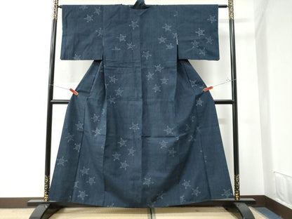 平和屋着物●本場結城紬　重要無形文化財　100亀甲　吉祥文　三越扱い　正絹　逸品　CAAW7364yc