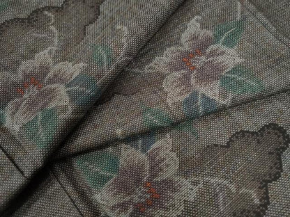 平和屋着物●本場大島紬 9マルキ 雲取り草花文 正絹 逸品 CAAW7375yc