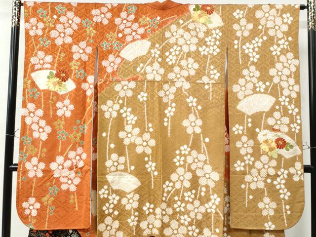 平和屋着物●豪華振袖　駒刺繍　絞り　立波地紙菊花文　金彩　正絹　逸品　CAAW7376yc
