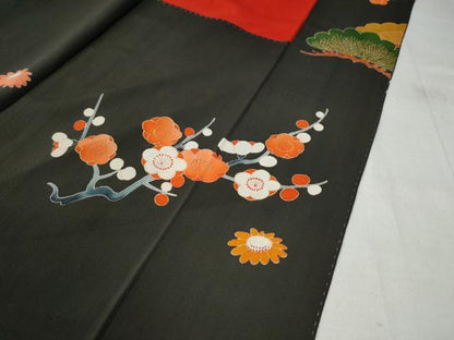 平和屋着物●アンティーク　大正ロマン　黒留袖　駒刺繍　飛鶴檜扇牡丹吉祥花文　金彩　正絹　逸品　CAAW7591yc