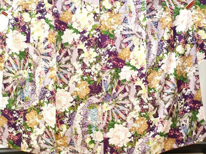 平和屋着物●豪華振袖　駒刺繍　源氏車牡丹花文　金彩　正絹　逸品　CAAW7601yc
