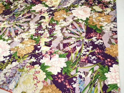 平和屋着物●豪華振袖　駒刺繍　源氏車牡丹花文　金彩　正絹　逸品　CAAW7601yc