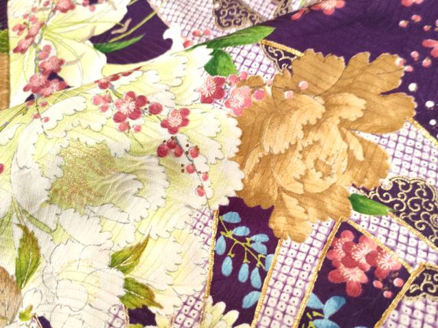 平和屋着物●豪華振袖　駒刺繍　源氏車牡丹花文　金彩　正絹　逸品　CAAW7601yc