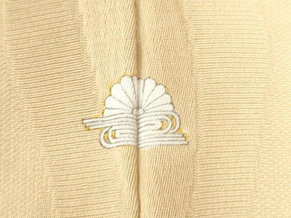 平和屋着物●上質な色無地 よろけ縞舞花地紋 砥粉色 正絹 逸品 CAAW7662yc