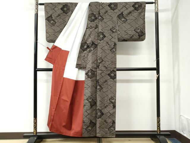 平和屋着物●本場大島紬　7マルキ　吉祥草花文　正絹　逸品　CAAW7666yc