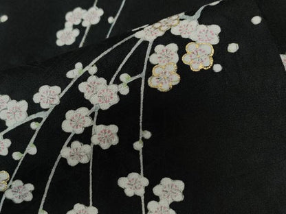 平和屋着物●上質な小紋 枝梅文 黒地 金彩 正絹 逸品 未使用 CAAW7827yc