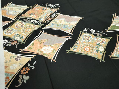 平和屋着物●豪華黒留袖 駒刺繍 溢れ松葉菱吉祥花唐草文 金彩 正絹 逸品 CAAW7897yc
