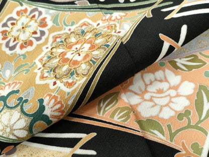 平和屋着物●豪華黒留袖 駒刺繍 溢れ松葉菱吉祥花唐草文 金彩 正絹 逸品 CAAW7897yc