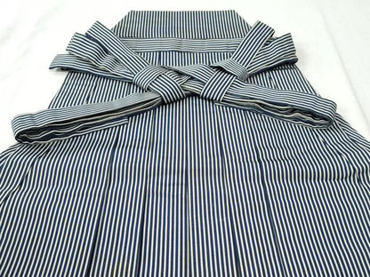 平和屋着物●男性　馬乗り袴　縞　正絹　逸品　CAAW7911yc
