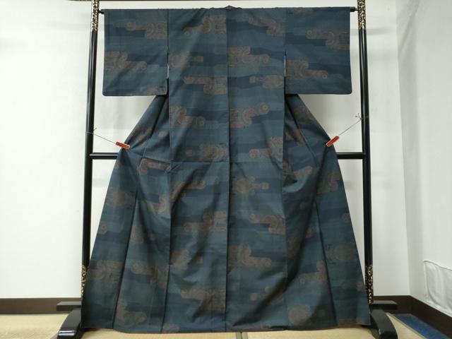 平和屋着物●本場大島紬 9マルキ 霞吉祥文 正絹 逸品 CAAW7921yc