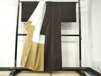 平和屋着物●本場結城紬　重要無形文化財　80亀甲　総詰め　黒地　正絹　逸品　CAAW7961yc
