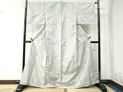 平和屋着物●本場大島紬　白大島　7マルキ　色紙重ね雲取り文　正絹　逸品　CAAW7992yc