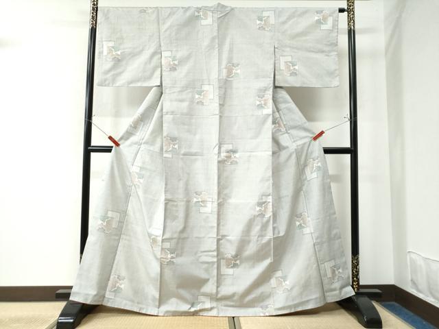 平和屋着物●本場大島紬　白大島　7マルキ　色紙重ね雲取り文　正絹　逸品　CAAW7992yc