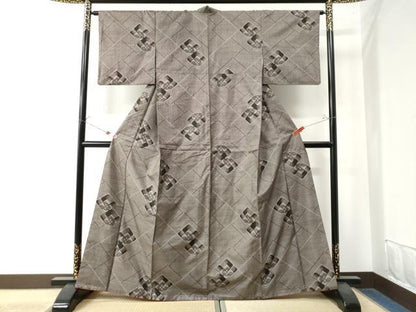 平和屋着物●本場大島紬 9マルキ 吉祥花文 正絹 逸品 CAAW8215yc