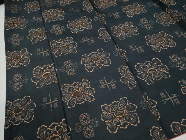 平和屋着物●上質な紬 牡丹吉祥文 黒地 正絹 逸品 CAAW8228yc