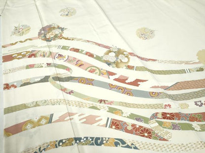 平和屋着物●訪問着　駒刺繍　鬘帯雪輪花蝶文　金彩　正絹　逸品　CABE2860yc