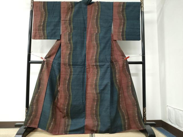 平和屋着物●上質な紬　よろけ縞　花唐草文　正絹　逸品　CAAW8312yc