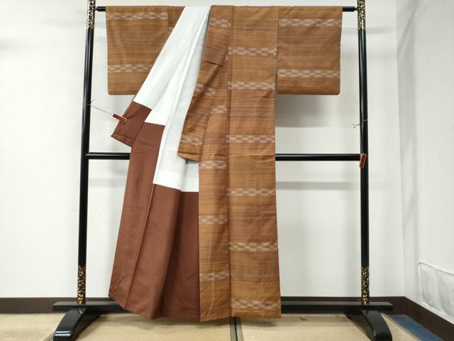 平和屋着物●上質な紬　横段吉祥文　正絹　逸品　CAAW8397yc
