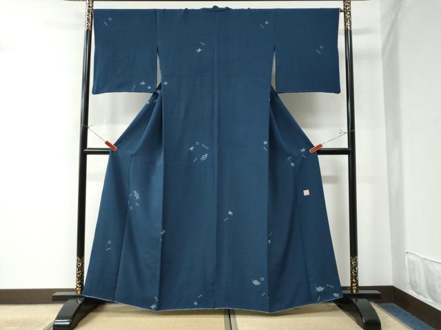 平和屋着物●人間国宝 五代 田畑喜八 小紋 溢れ松葉舞桜文 さが美扱い 正絹 逸品 CAAW8403yc