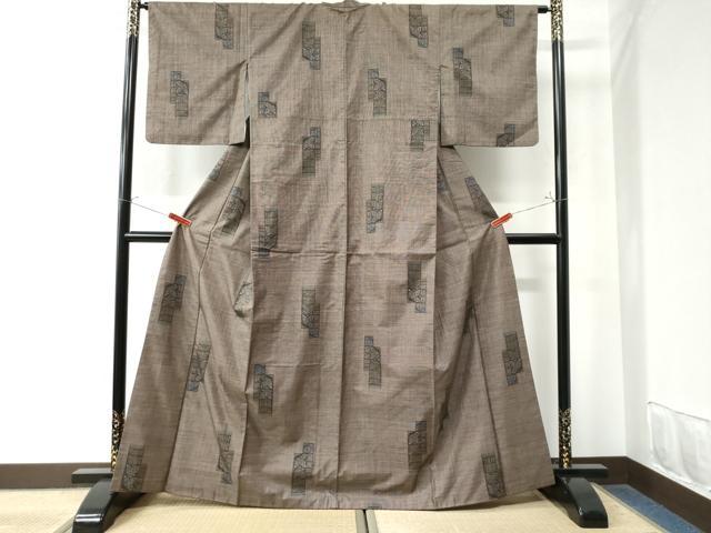 平和屋着物●本場大島紬 9マルキ 短冊重ね舞蝶文 正絹 逸品 CAAW8414yc