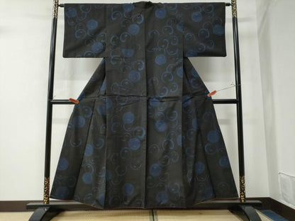 平和屋着物●上質な紬 万寿菊 黒地 正絹 逸品 CAAW8453yc