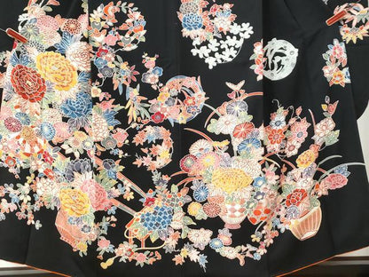 平和屋着物●豪華振袖 型染め 牡丹花車文 黒地 三越扱い 正絹 逸品 CAAW8492yc