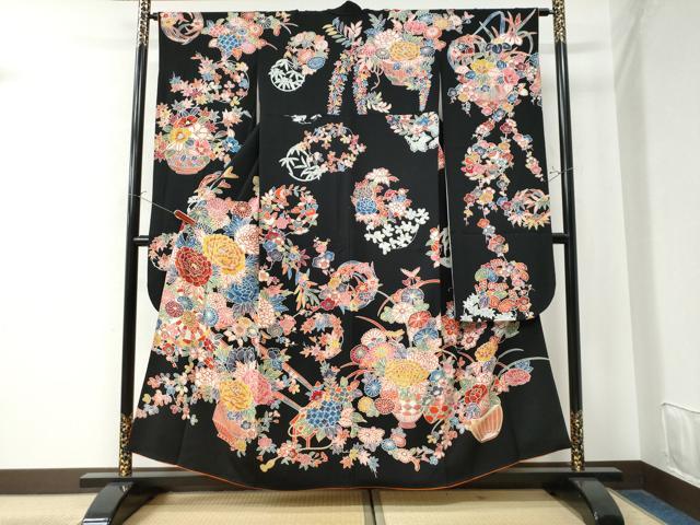 平和屋着物●豪華振袖 型染め 牡丹花車文 黒地 三越扱い 正絹 逸品 CAAW8492yc
