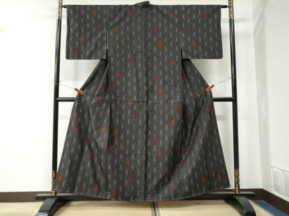 平和屋着物●本場大島紬 打ち出の小槌 麻の葉文様 正絹 逸品 未使用 CAAW8503yc