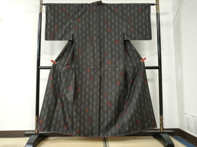 平和屋着物●本場大島紬 打ち出の小槌 麻の葉文様 正絹 逸品 未使用 CAAW8503yc