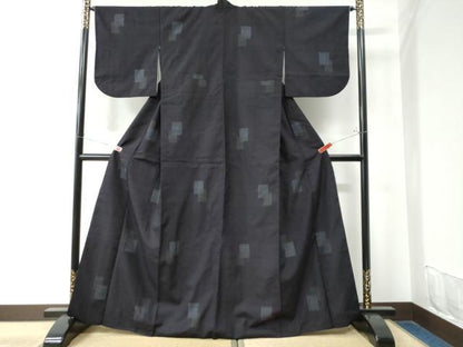 平和屋着物●本場結城紬　重要無形文化財　80亀甲　飛び亀甲柄　色紙重ね文　高島屋扱い　正絹　逸品　CABE2861yc