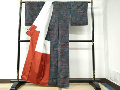 平和屋着物●上質な紬　短冊重ね花唐草文　正絹　逸品　未使用　CAAW8613yc