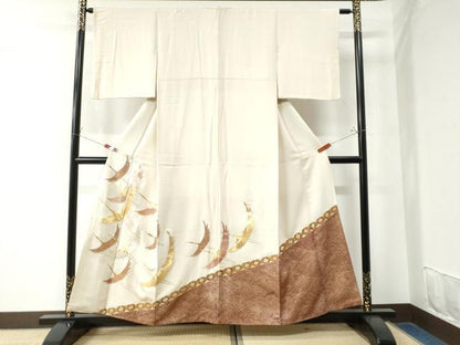 平和屋着物●豪華色留袖 駒刺繍 飛鶴立波七宝花菱文 金彩 三越扱い 正絹 逸品 CAAW8651yc