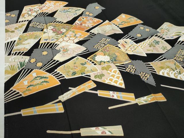 平和屋着物●創業460年・千總 黒留袖 駒刺繍 扇面宝尽くし花文 金彩 正絹 逸品 CAAW8659yc